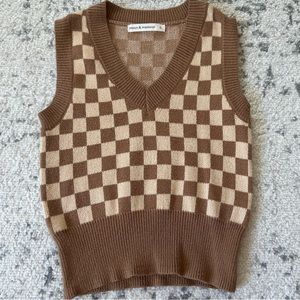 Moon & Madison Small, brown checkered sweater vest, worn once